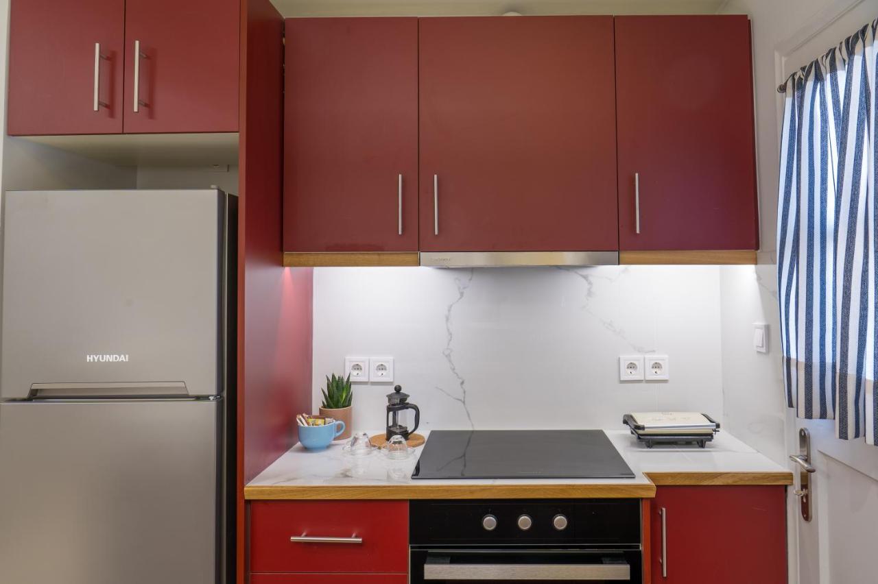 Chroma Lodge Rafina エクステリア 写真