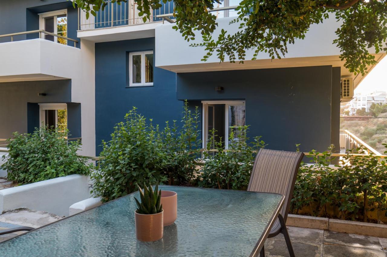 Chroma Lodge Rafina エクステリア 写真
